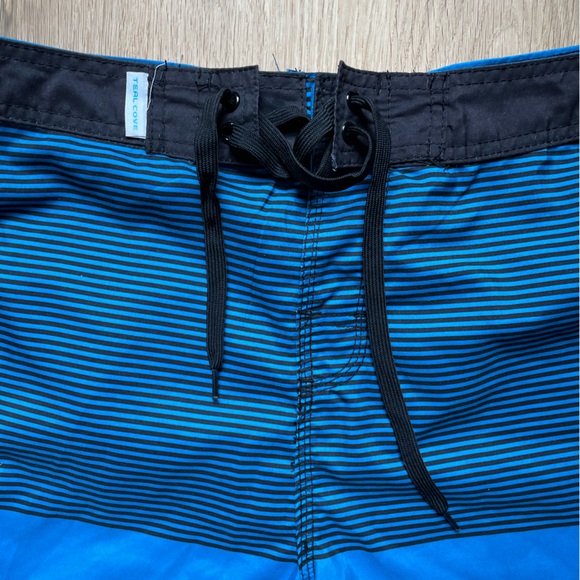 Men’s Swim Trunks - Picture 4 of 6